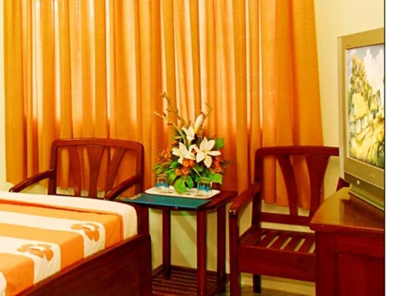 The Sun Hotel Нячанг 0*,