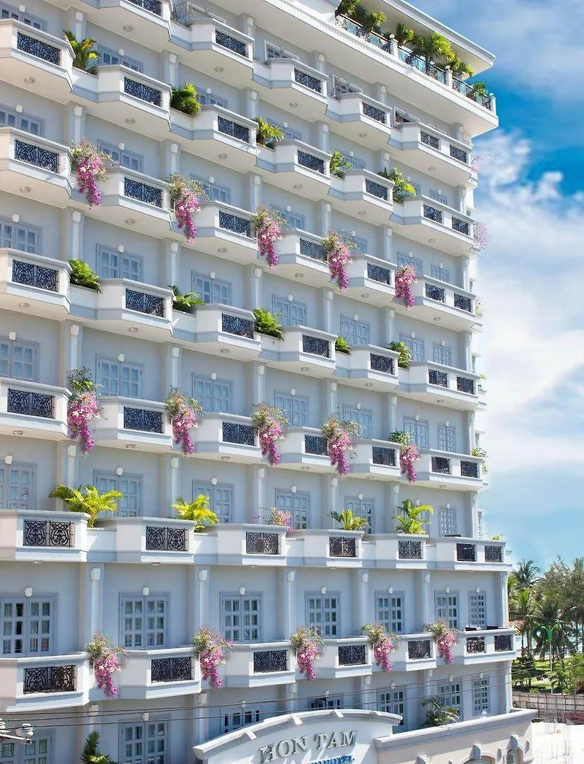 The Sun Hotel Нячанг
