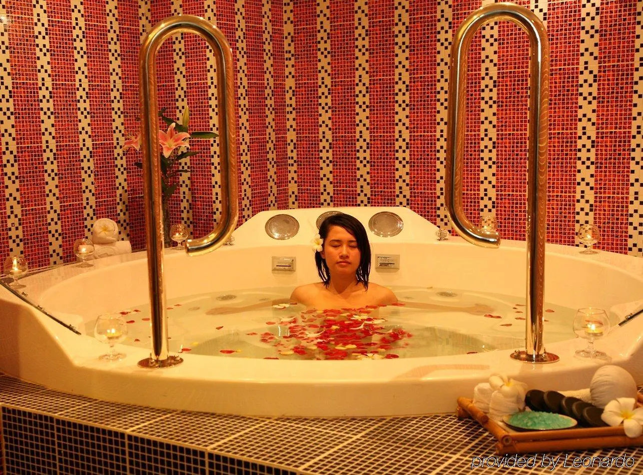 The Sun Hotel Нячанг