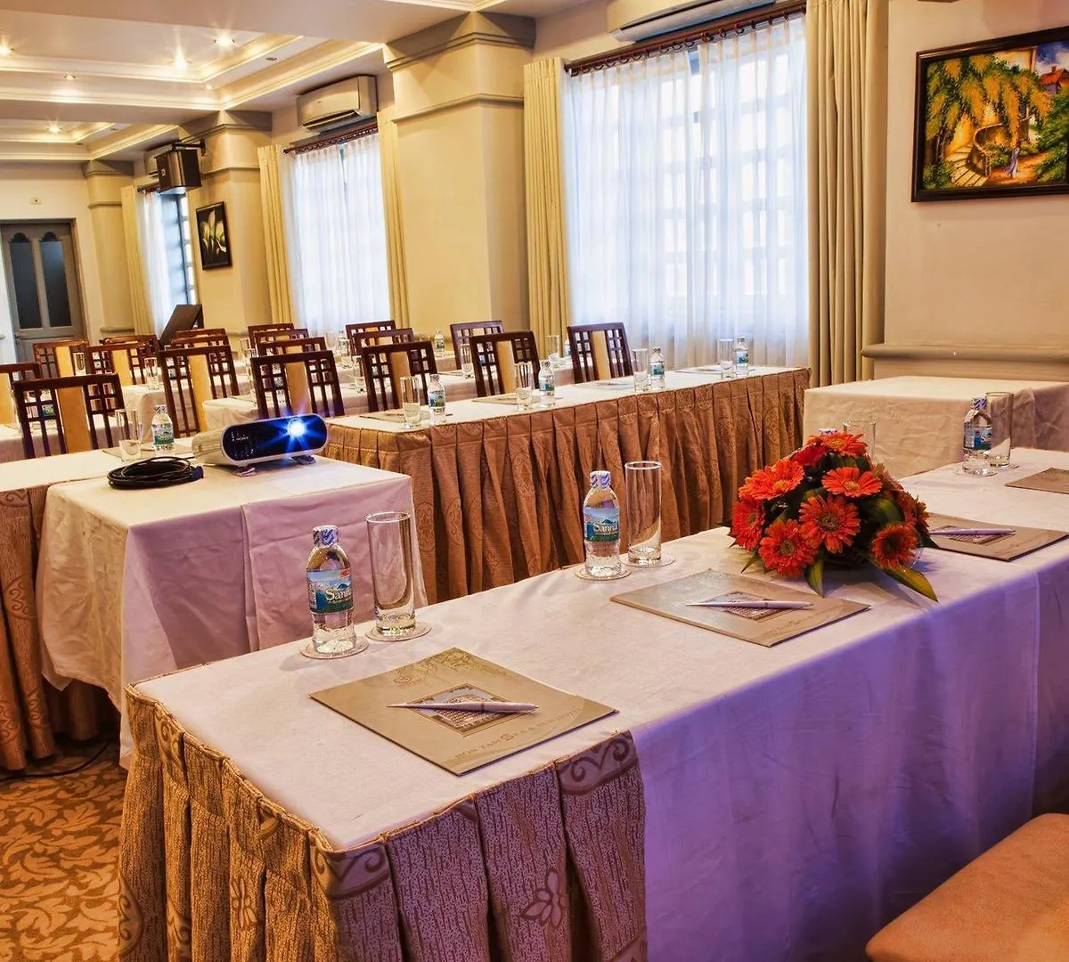 The Sun Hotel Нячанг