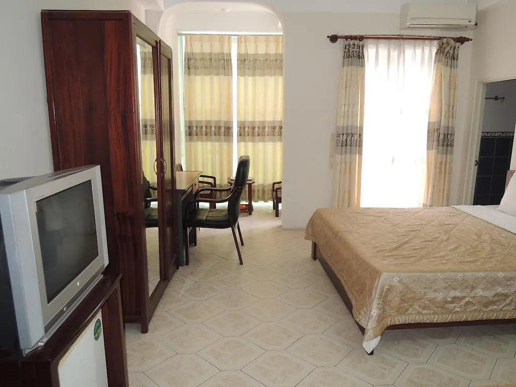 The Sun Hotel Нячанг